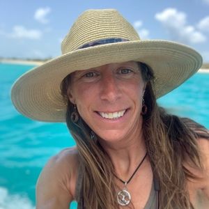 Meet your Posher, Joyce